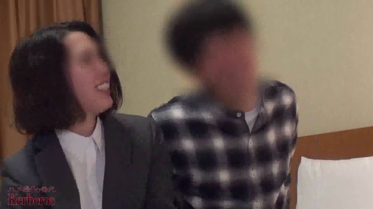 【人妻】変態夫婦が寝取られにやってきた♪今日はご主人も参加させてあげたけど、奥さんの - FC2 Video (Adult)